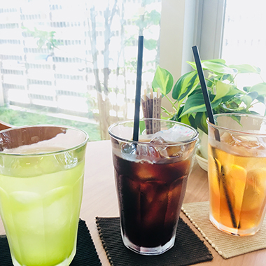 水出し緑茶、アイスコーヒー、ルイボスティー